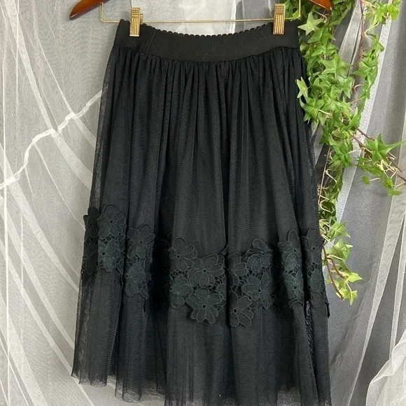 Aina Be Black Tulle Floral Lace layered Skirt - Picture 7 of 10